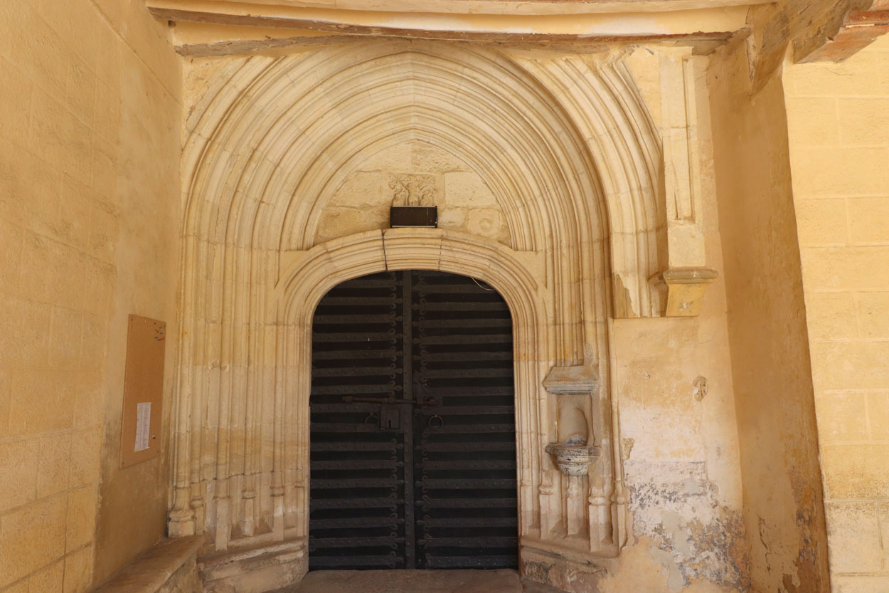 gauna-portico